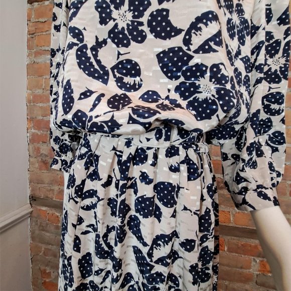 Vintage Lady Carol Dress 1980s Navy Tan Floral Crochet Collar Matching Belt XL - Picture 2 of 8